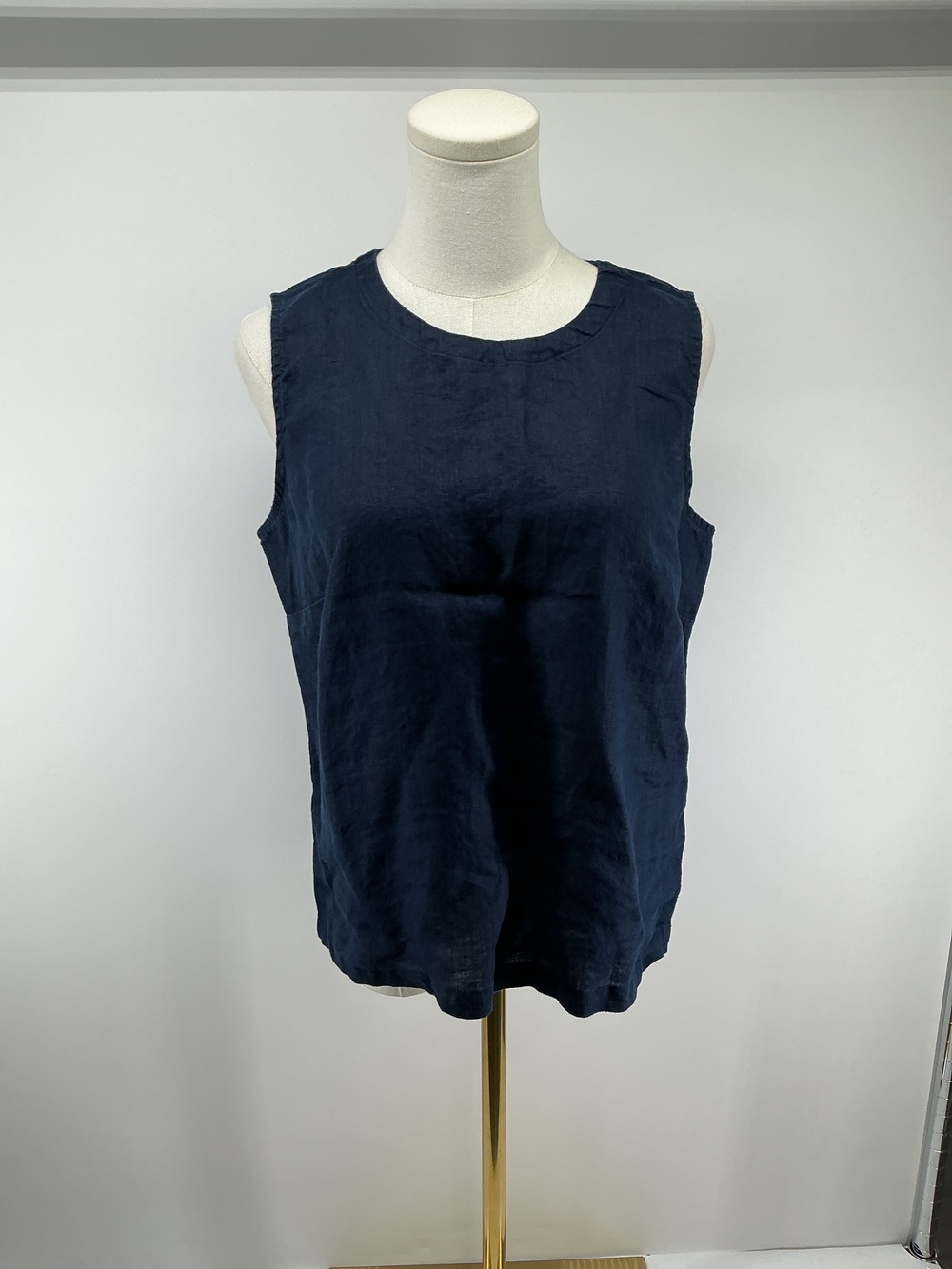 100% European Linen Tank